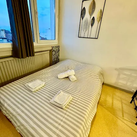 Hyper Centre De - 41 * Valence