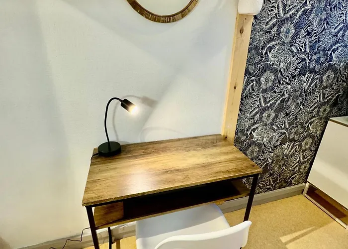 Hyper Centre De - 41 *